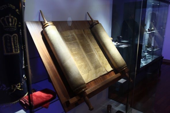 LA TORAH